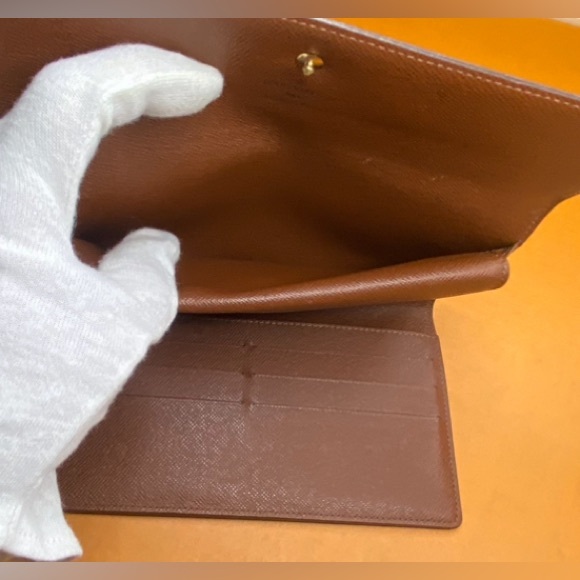 LOUIS VUITTON ❤️❤️ PORTE TRESOR INTERNATIONAL TRIFOLD MONOGRAM LONG WALLET - Picture 11 of 15